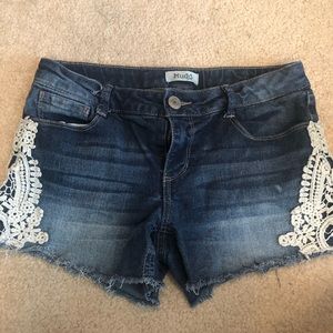 Kids lace jean shorts